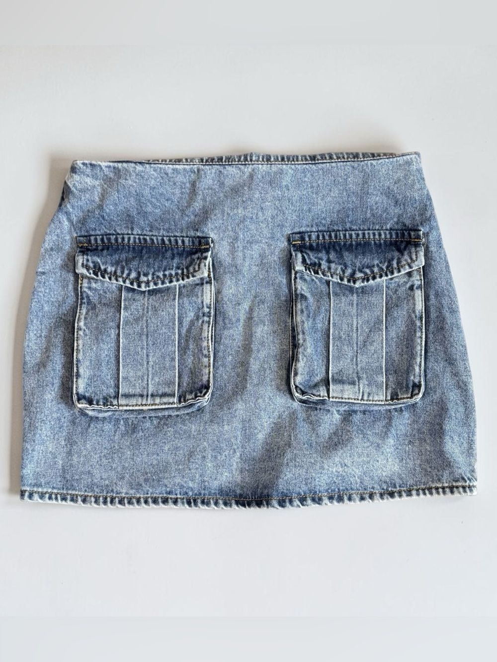 VICI Light Wash Denim Mini Skirt Utility Pocket Detail Size M